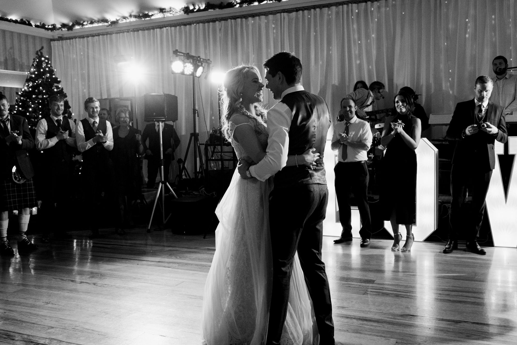 wedding first dance photos
